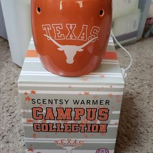 Scentsy Texas Campus Collection Warmer